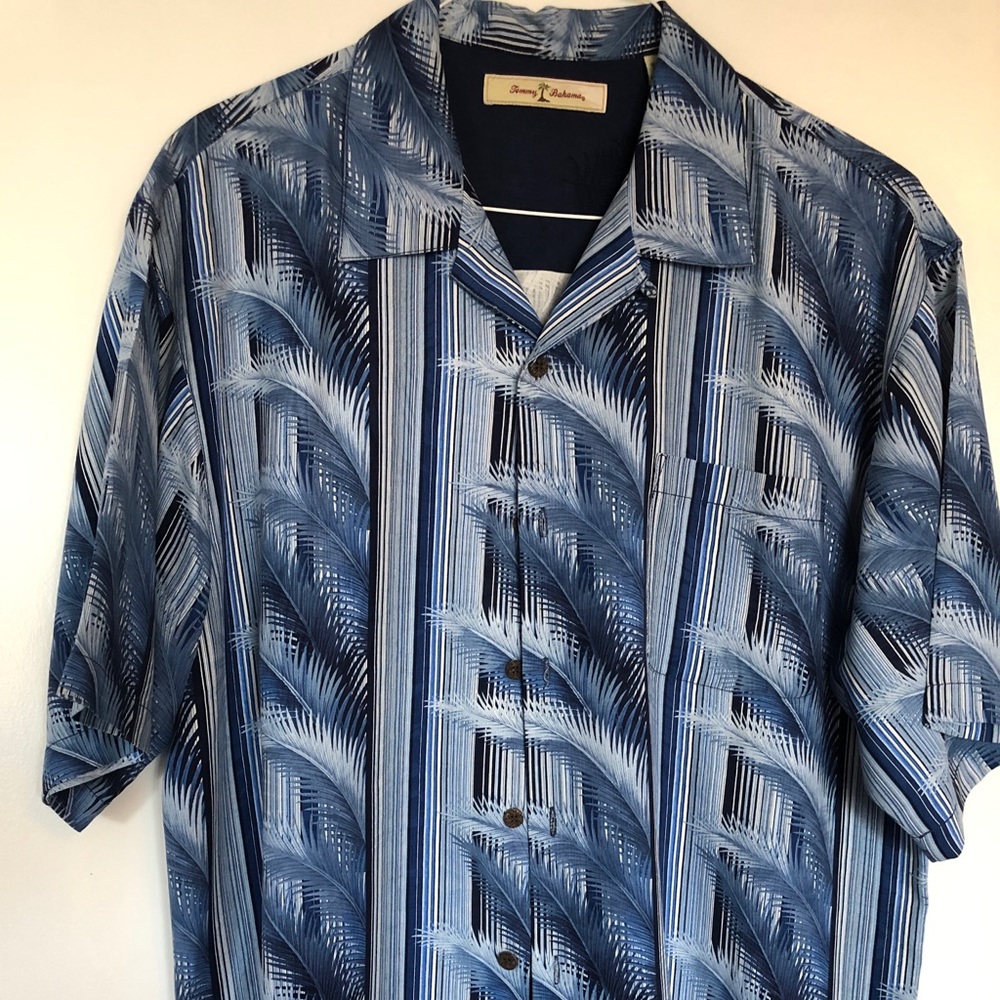 Tommy Bahama 100% silk shirt